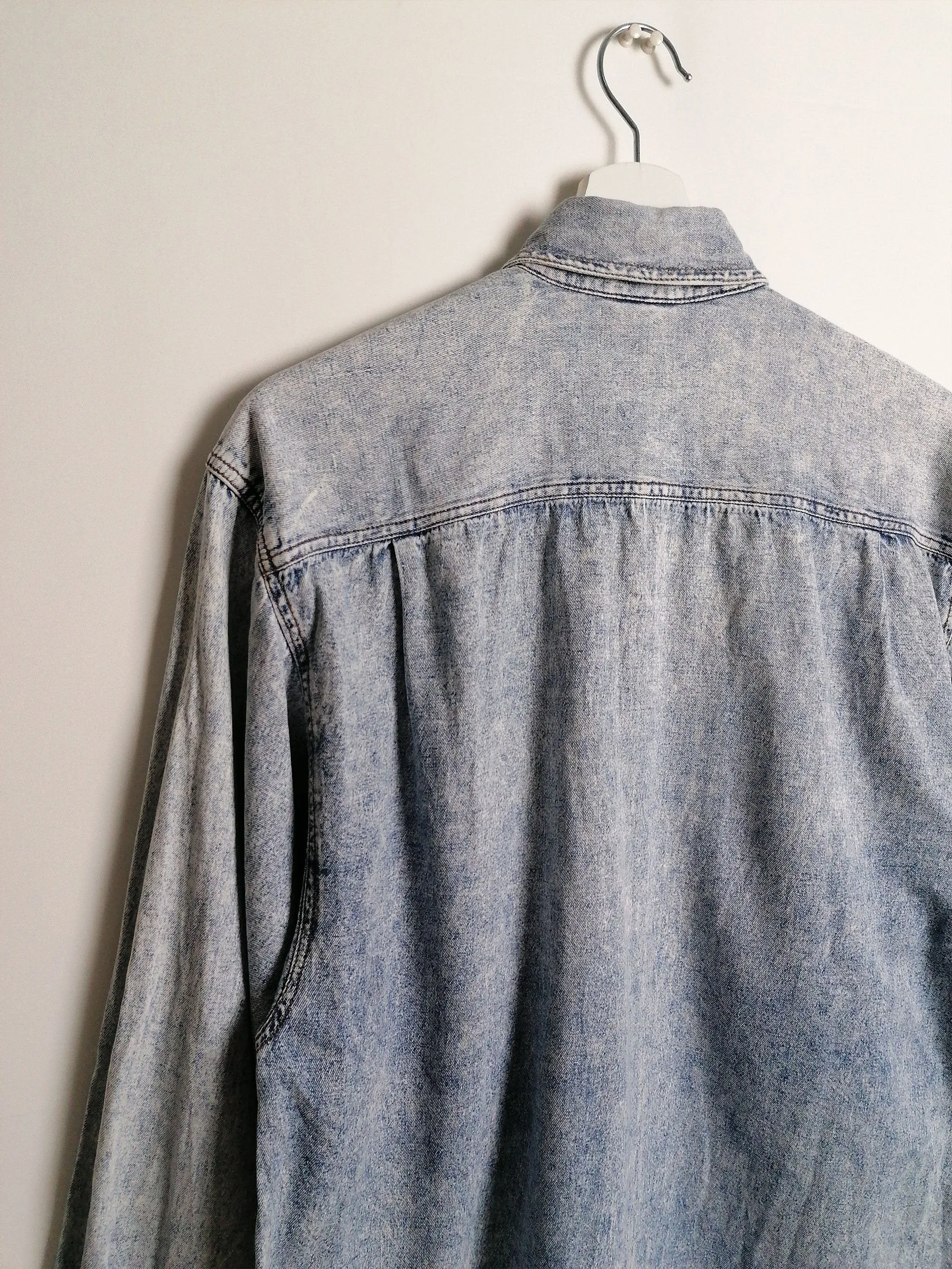 80's Unisex Acidwash Boyfriend Shirt - size S men