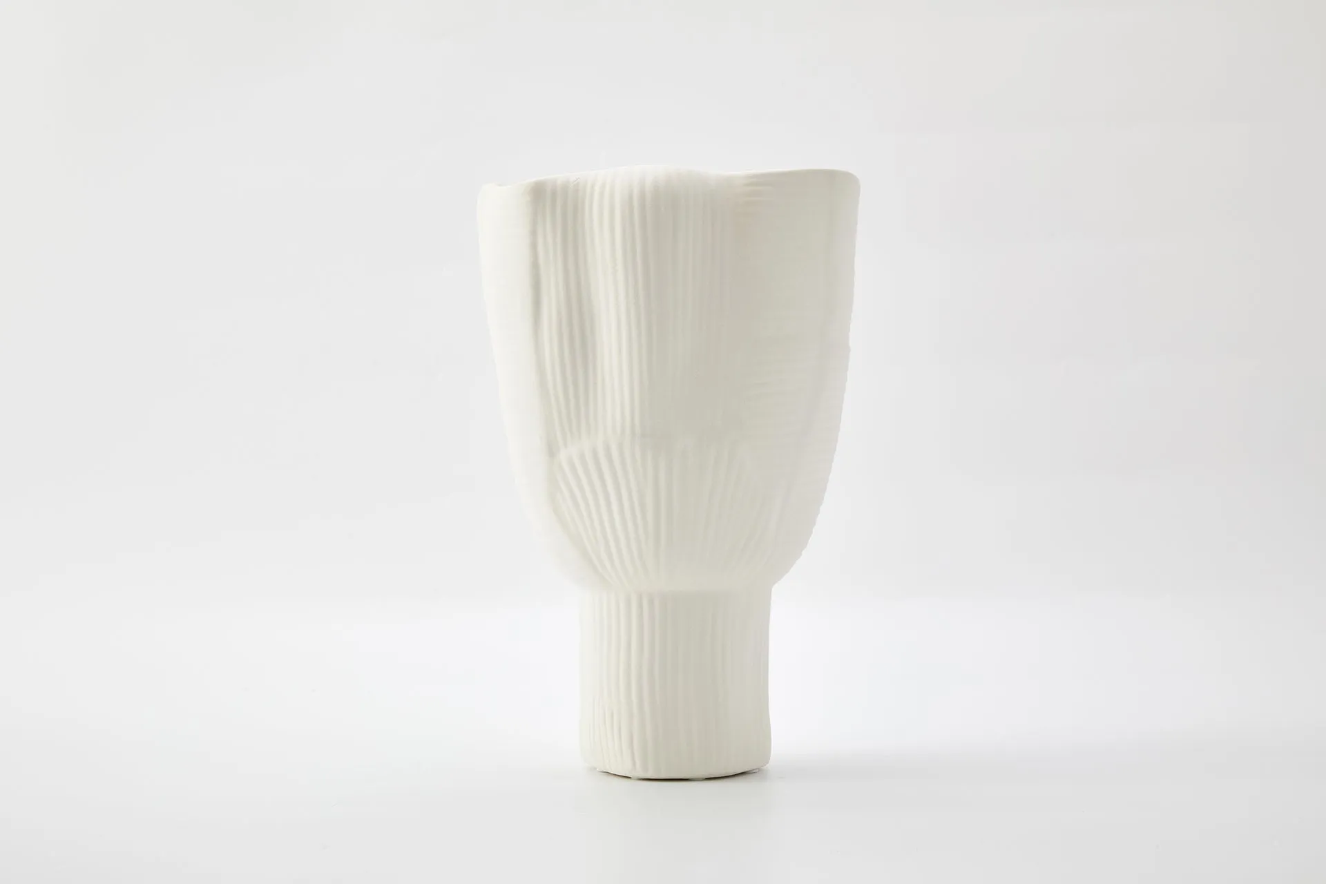 A The Foundry House Umi Vase Ivory