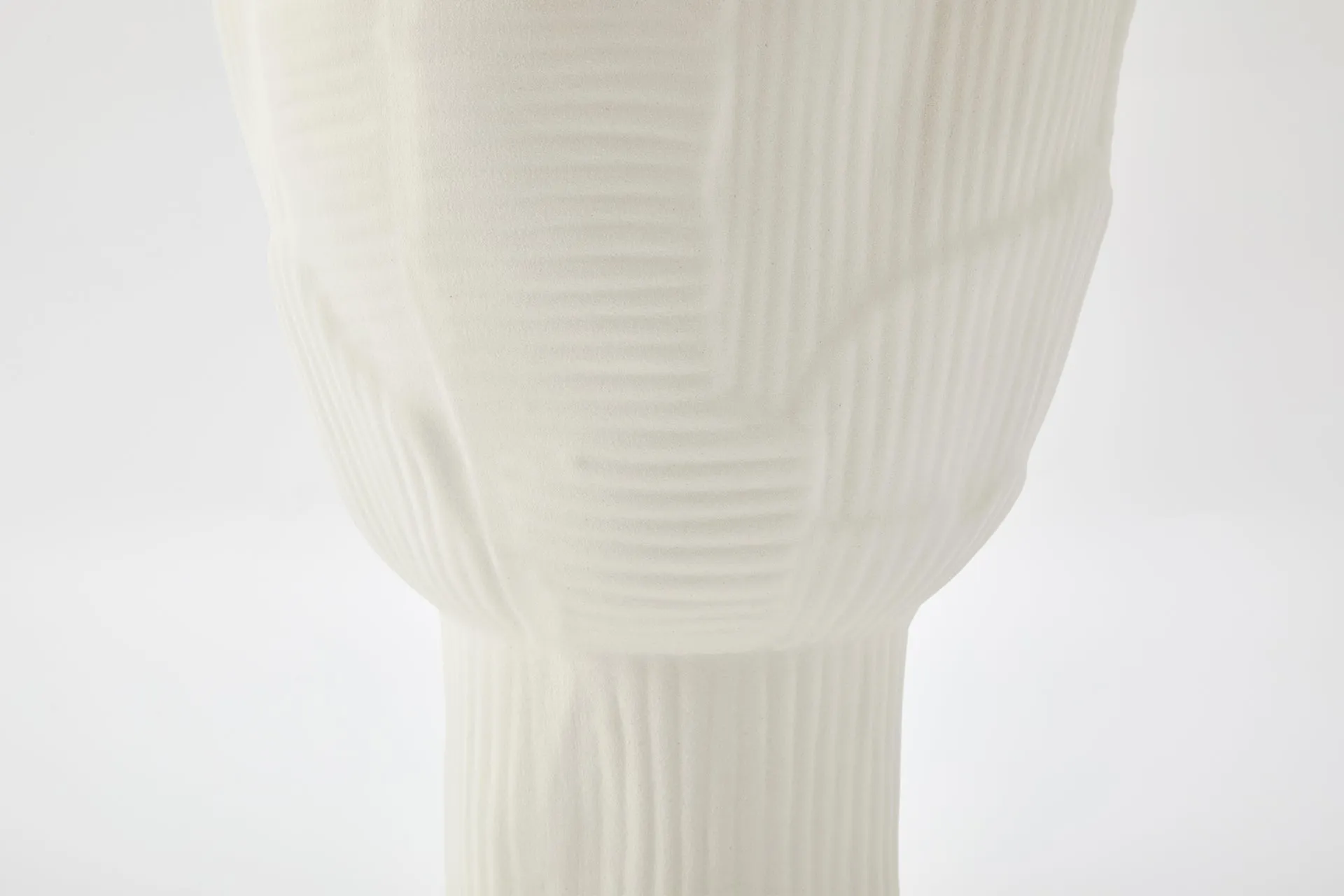 A The Foundry House Umi Vase Ivory