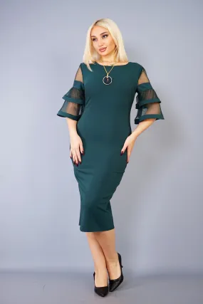 Abito curvy verde smeraldo midi con maniche a campana in tulle e zip a doppio cursore