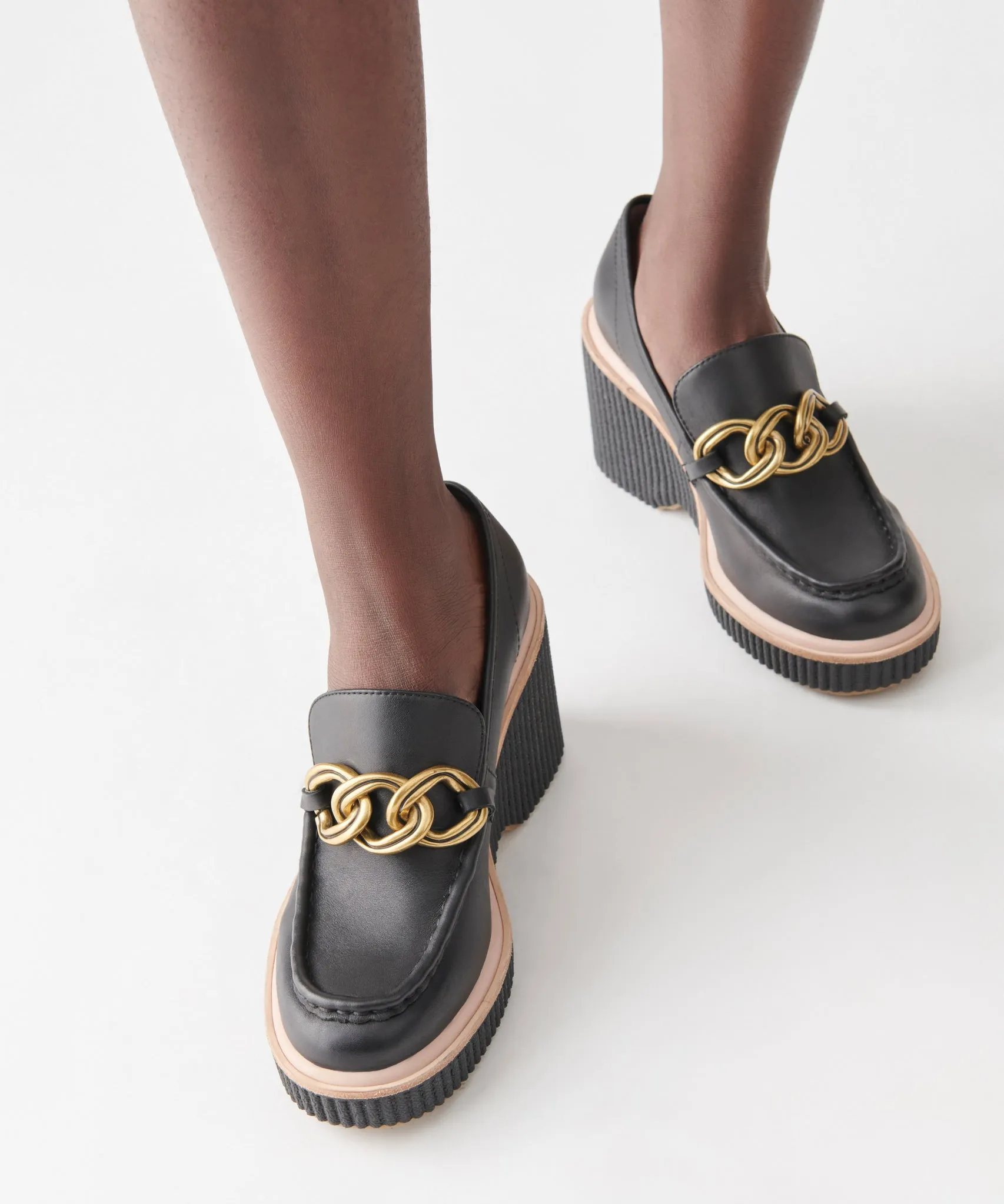 BRENAN WEDGES BLACK LEATHER - re:vita