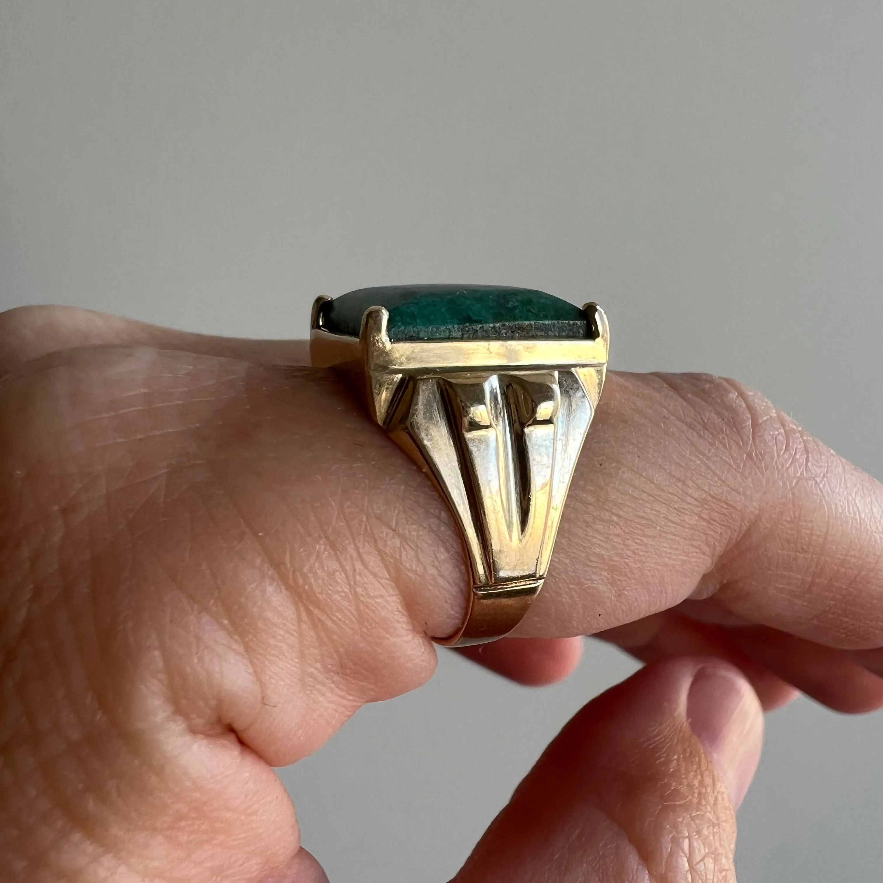 reimagined V I N T A G E // earthly plateau / 10k gold ring with a custom cut stone / fits like a size 6.75 