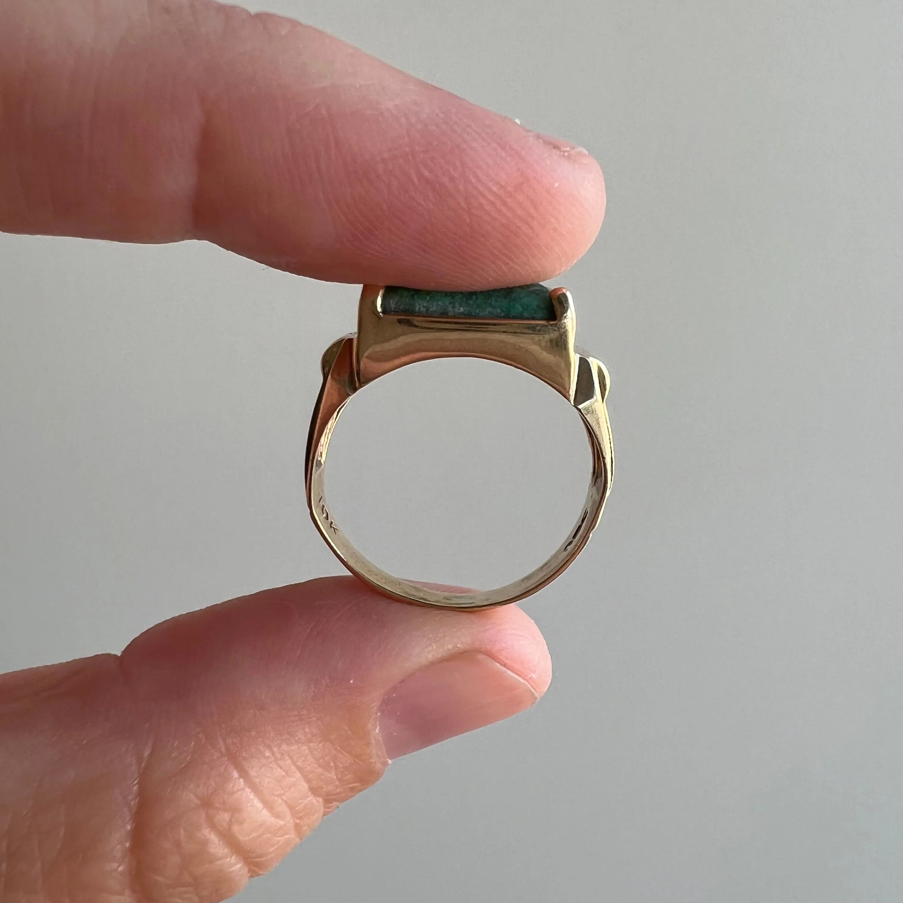 reimagined V I N T A G E // earthly plateau / 10k gold ring with a custom cut stone / fits like a size 6.75 