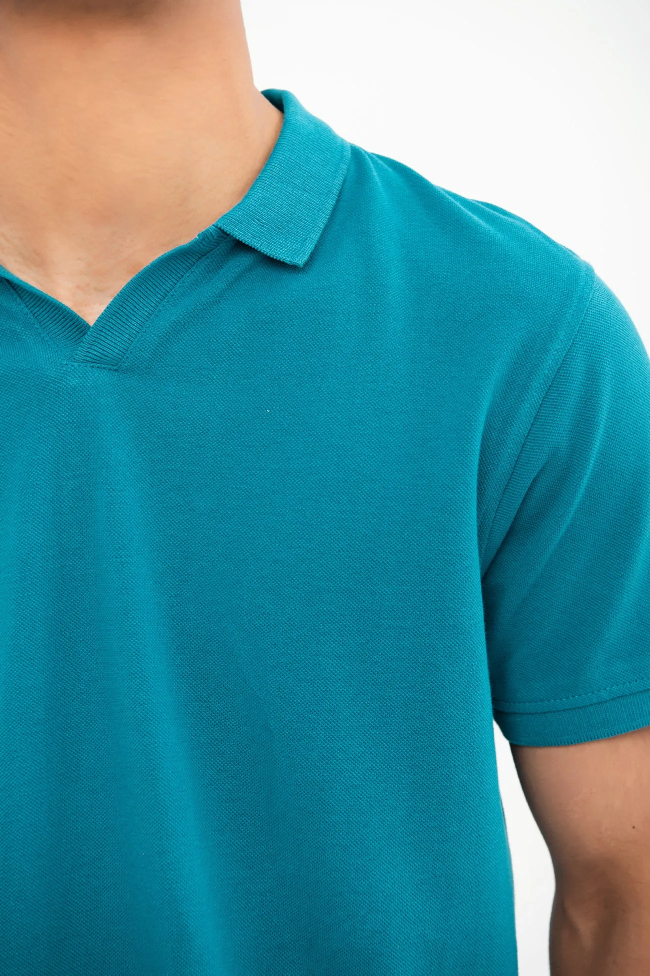 V NECK REGULAR FIT COTTON POLO SHIRT